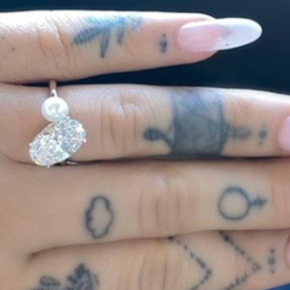 Meet your Posher, Sophia - Picture 2 of 17